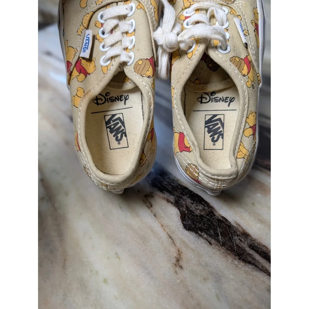 Vans Disney Winnie the Pooh Authentic Tan Canvas Sneakers Youth Size 12.0 RARE
